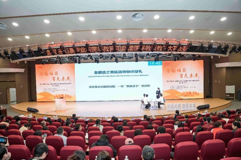 武汉市首届毕业后医学教育和继续医学教育教学大赛临床医学赛道决赛在武汉举行