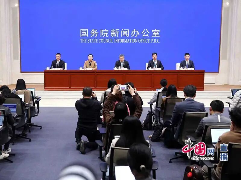 国新办举行国务院政策例行吹风会，介绍《关于加快建设分级诊疗体系的若干措施》有关情况（图文实录）