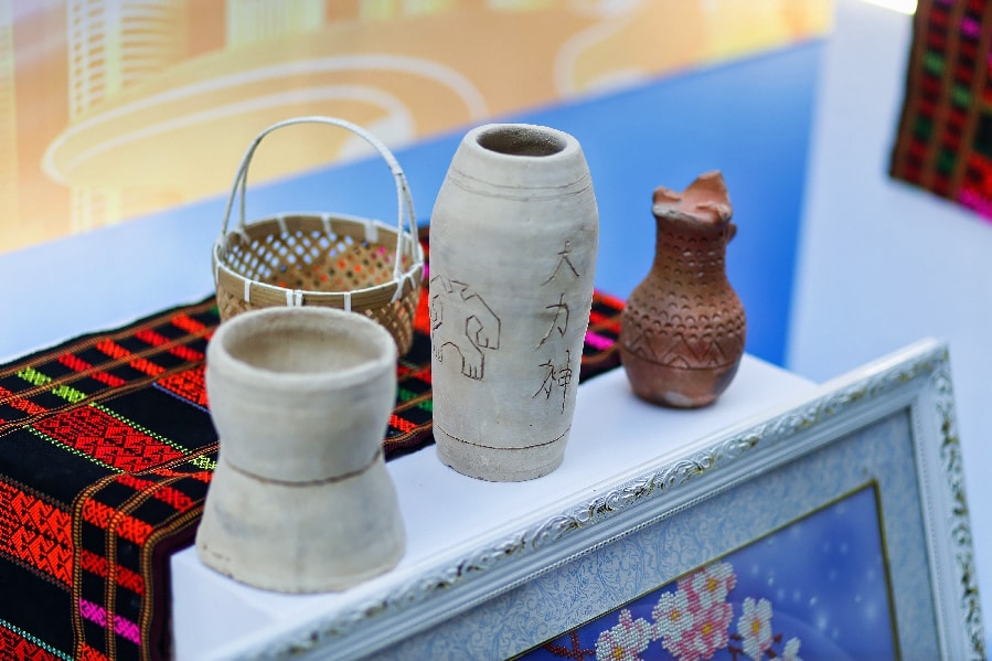 海南省平山医院精神康复患者手工艺品亮相第二届残疾人展能节